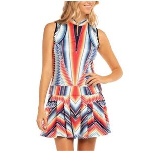 LUCKY IN LOVE Trailblazer Women's Size Small 1/4 Zip Pullover Activewear Dress